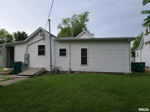 625 N Randolph St, Macomb, IL 61455 photo 8