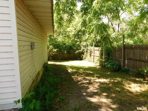 511 Main St, Pekin, IL 61554 photo 17