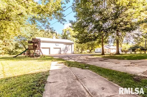 701 W 3rd St, Delavan, IL 61734 photo 47