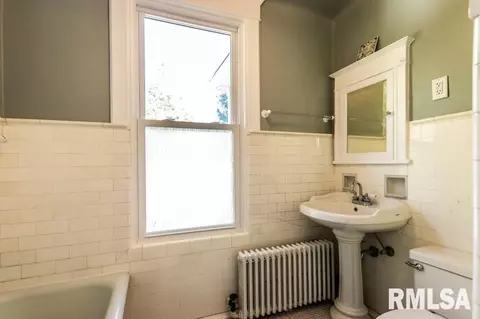701 W 3rd St, Delavan, IL 61734 photo 36