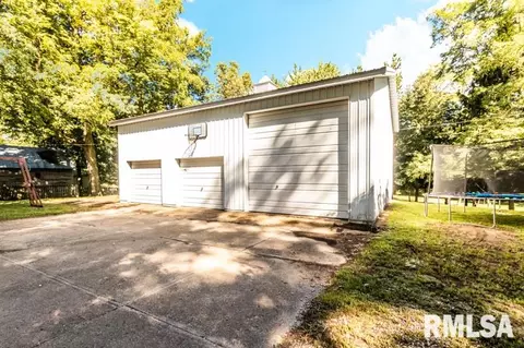 701 W 3rd St, Delavan, IL 61734 photo 45