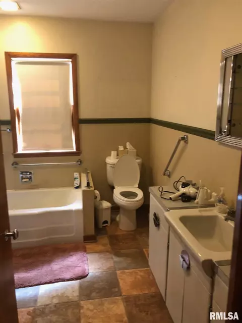 17267 E State Route 116 Rte, Fairview, IL 61432 photo 12