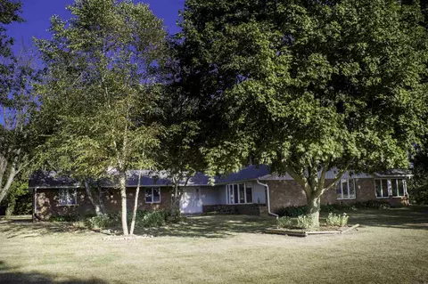5324 S Cameron Ln, Mapleton, IL 61547 photo 1