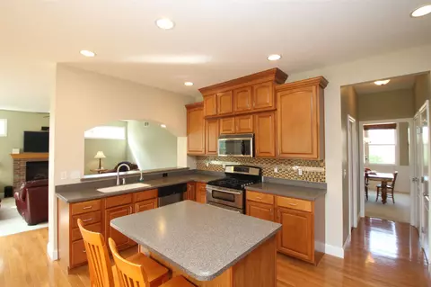 2004 W Castlemain Dr, Dunlap, IL 61525 photo 14
