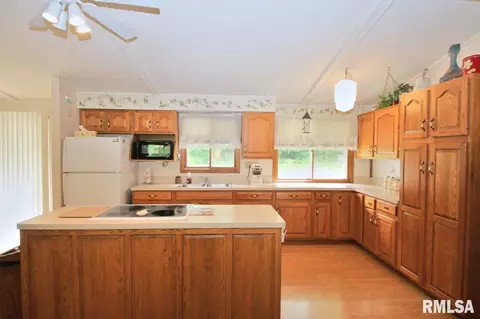 1011 Brookline Dr, Eureka, IL 61530 photo 12