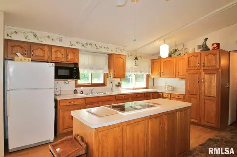 1011 Brookline Dr, Eureka, IL 61530 photo 13