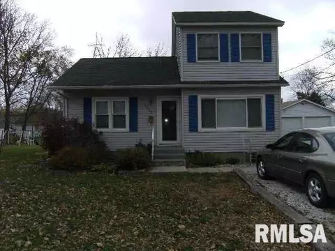 1012 Normal St, Henry, IL 61537 photo 1