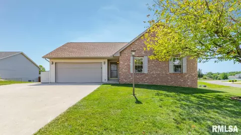 106 Seth Ct, Germantown Hills, IL 61548 photo 2