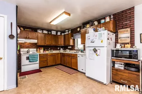 1313 3rd St, Lacon, IL 61540 photo 7