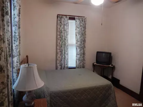 906 E Calhoun St, Macomb, IL 61455 photo 18