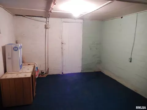 906 E Calhoun St, Macomb, IL 61455 photo 22