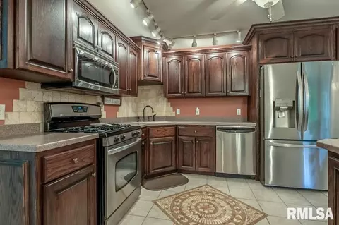 9308 W Lake Camelot Dr, Mapleton, IL 61547 photo 5