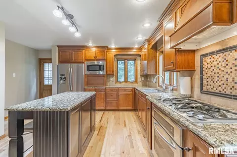 3917 S Autumn Dr, Mapleton, IL 61547 photo 16