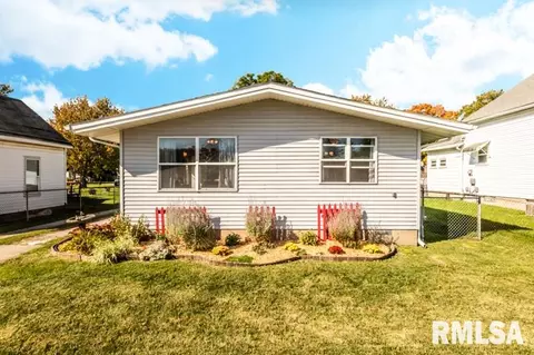 107 N 4th St, Dunlap, IL 61525 photo 2