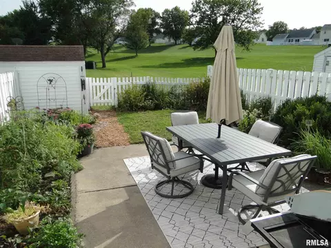 285 Jamestown Rd, Macomb, IL 61455 photo 22