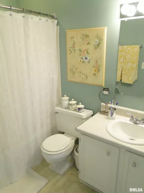 285 Jamestown Rd, Macomb, IL 61455 photo 17