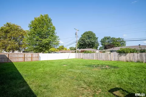 131 E Jadewood St, Morton, IL 61550 photo 6