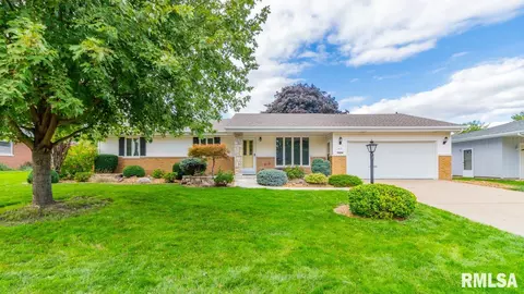 917 E Kay St, Morton, IL 61550 photo 1