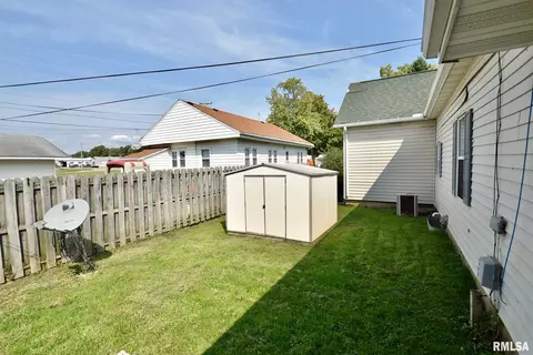 1300 3rd St, Henry, IL 61537 photo 30