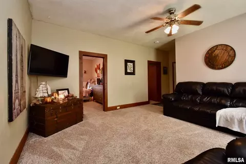 1300 3rd St, Henry, IL 61537 photo 23