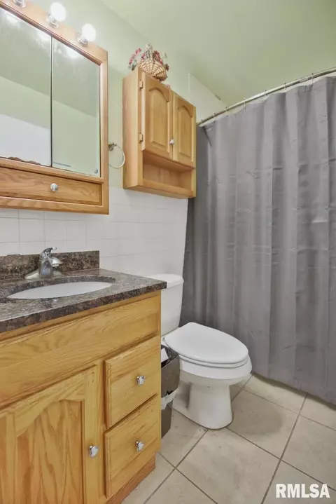 1420 E Beach St, Peoria, IL 61615 photo 10