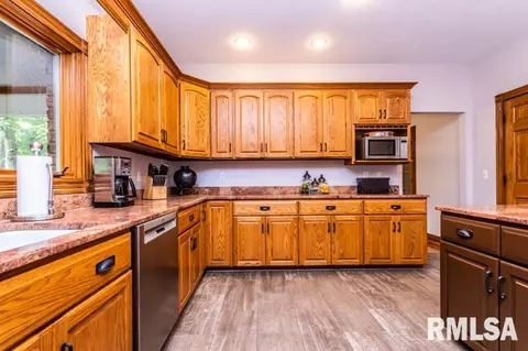 18100 River Rd, Danvers, IL 61732 photo 14