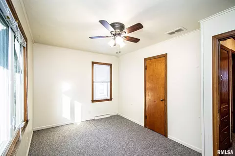 602 Spring St, Washington, IL 61571 photo 8