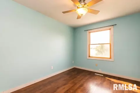 214 Elm Cir, Eureka, IL 61530 photo 22