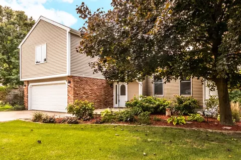 214 Elm Cir, Eureka, IL 61530 photo 3