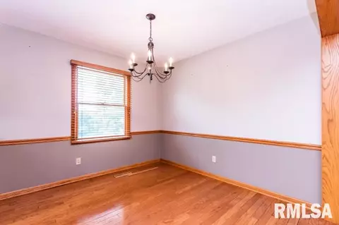 214 Elm Cir, Eureka, IL 61530 photo 13
