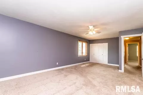 214 Elm Cir, Eureka, IL 61530 photo 33