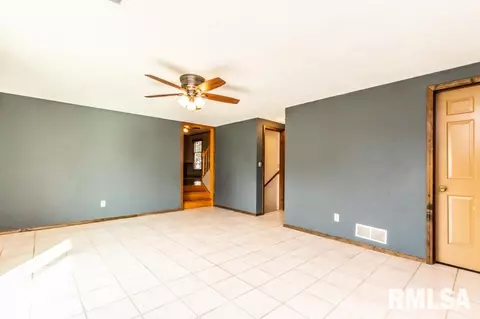 214 Elm Cir, Eureka, IL 61530 photo 19