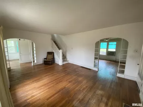 511 W Adams St, Macomb, IL 61455 photo 3