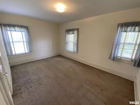 511 W Adams St, Macomb, IL 61455 photo 11