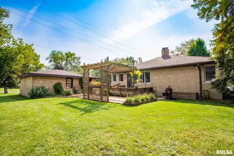 221 E Pine St, Metamora, IL 61548 photo 49