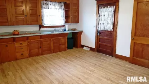 455 S Main St, Canton, IL 61520 photo 18