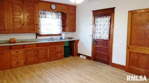 455 S Main St, Canton, IL 61520 photo 19