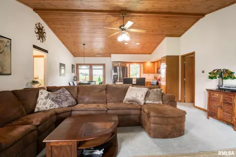 10409 W Lake Camelot Dr, Mapleton, IL 61547 photo 5