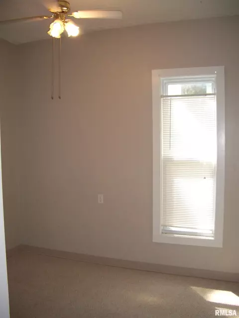 818 N Lafayette St, Macomb, IL 61455 photo 6