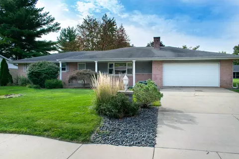 828 E Jackson St, Morton, IL 61550 photo 2