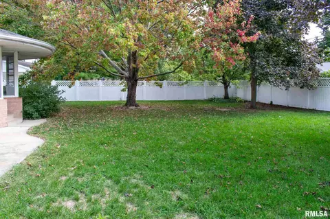 828 E Jackson St, Morton, IL 61550 photo 45