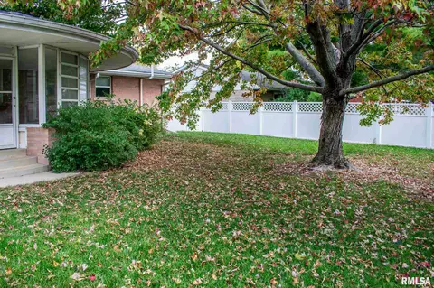 828 E Jackson St, Morton, IL 61550 photo 47