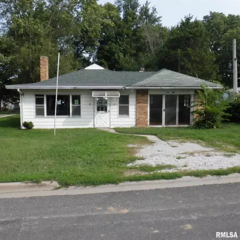 401 W Hill St, Eureka, IL 61530 photo 1