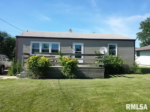 1742 W Jackson St, Macomb, IL 61455 photo 1