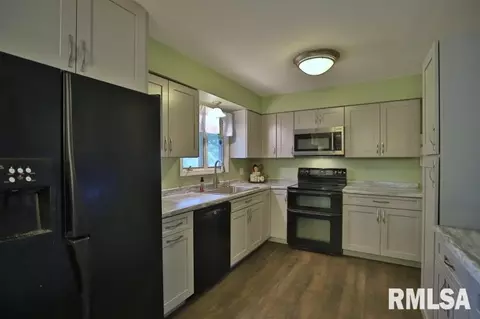 914 Lake Rd, Eureka, IL 61530 photo 29