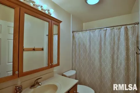 914 Lake Rd, Eureka, IL 61530 photo 13