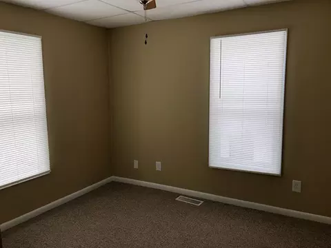 230 E Walker St, Macomb, IL 61455 photo 14