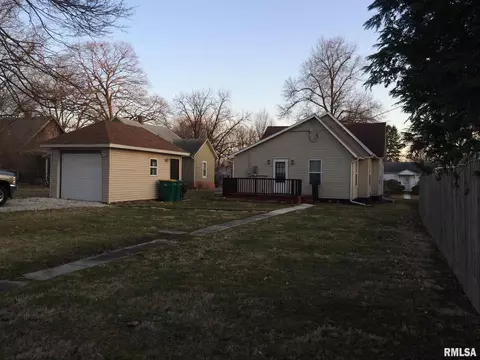 230 E Walker St, Macomb, IL 61455 photo 20