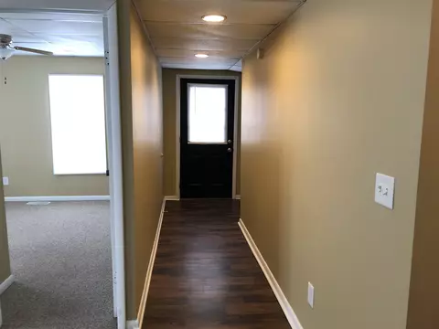 230 E Walker St, Macomb, IL 61455 photo 9
