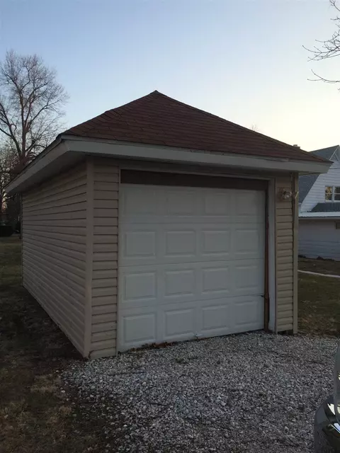 230 E Walker St, Macomb, IL 61455 photo 21